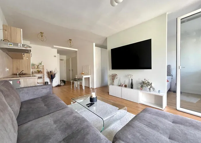 Apartment Mit Garten In 1230